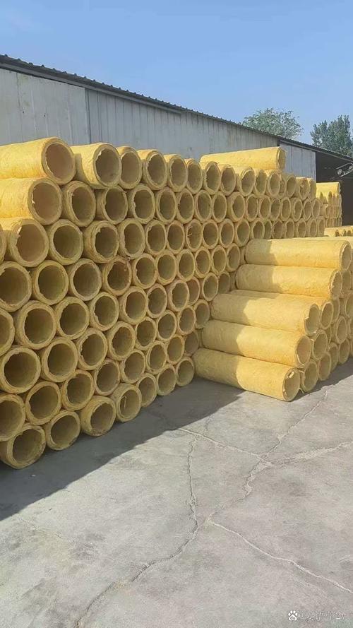材料,具有防火,隔热,吸音等特性,广泛应用于石油化工,建筑供暖等领域